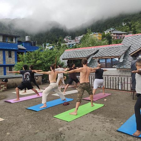 Utopia Hostels Dharamkot Mcleodganj Dharamszala Kültér fotó