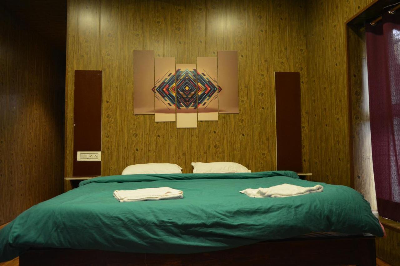 Utopia Hostels Dharamkot Mcleodganj Dharamszala Kültér fotó