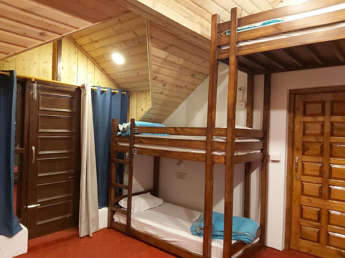 Utopia Hostels Dharamkot Mcleodganj Dharamszala Kültér fotó