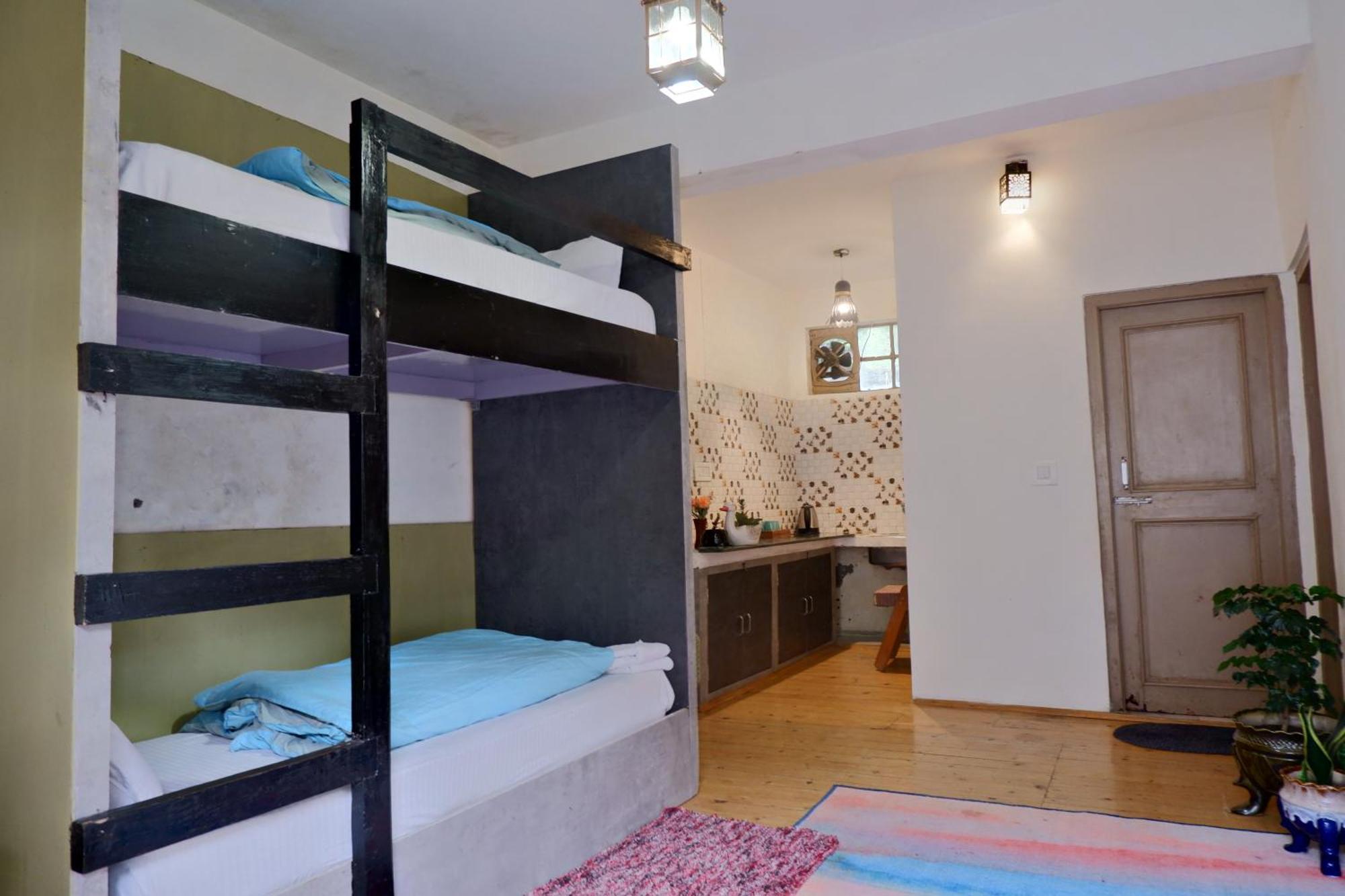 Utopia Hostels Dharamkot Mcleodganj Dharamszala Kültér fotó