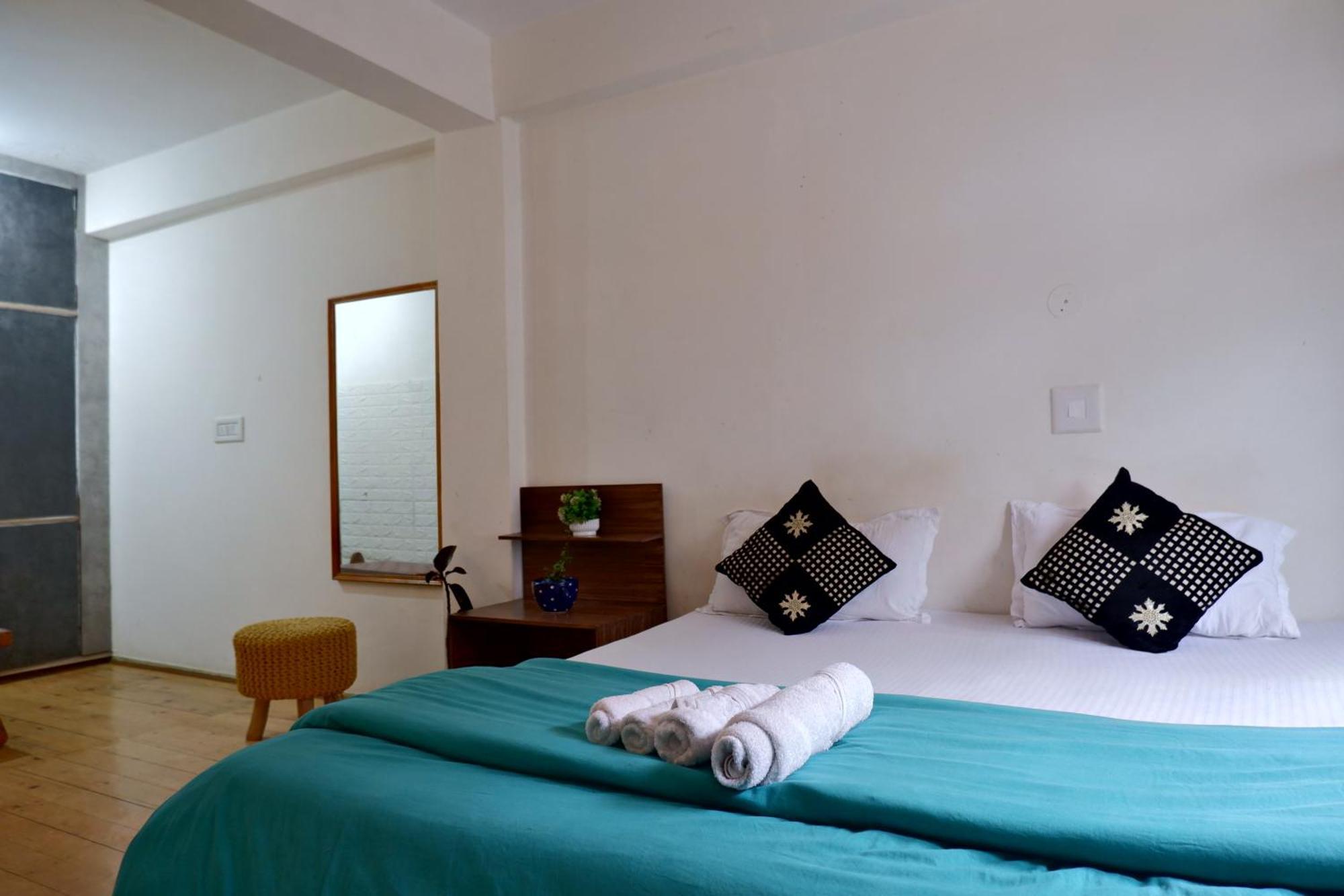 Utopia Hostels Dharamkot Mcleodganj Dharamszala Kültér fotó