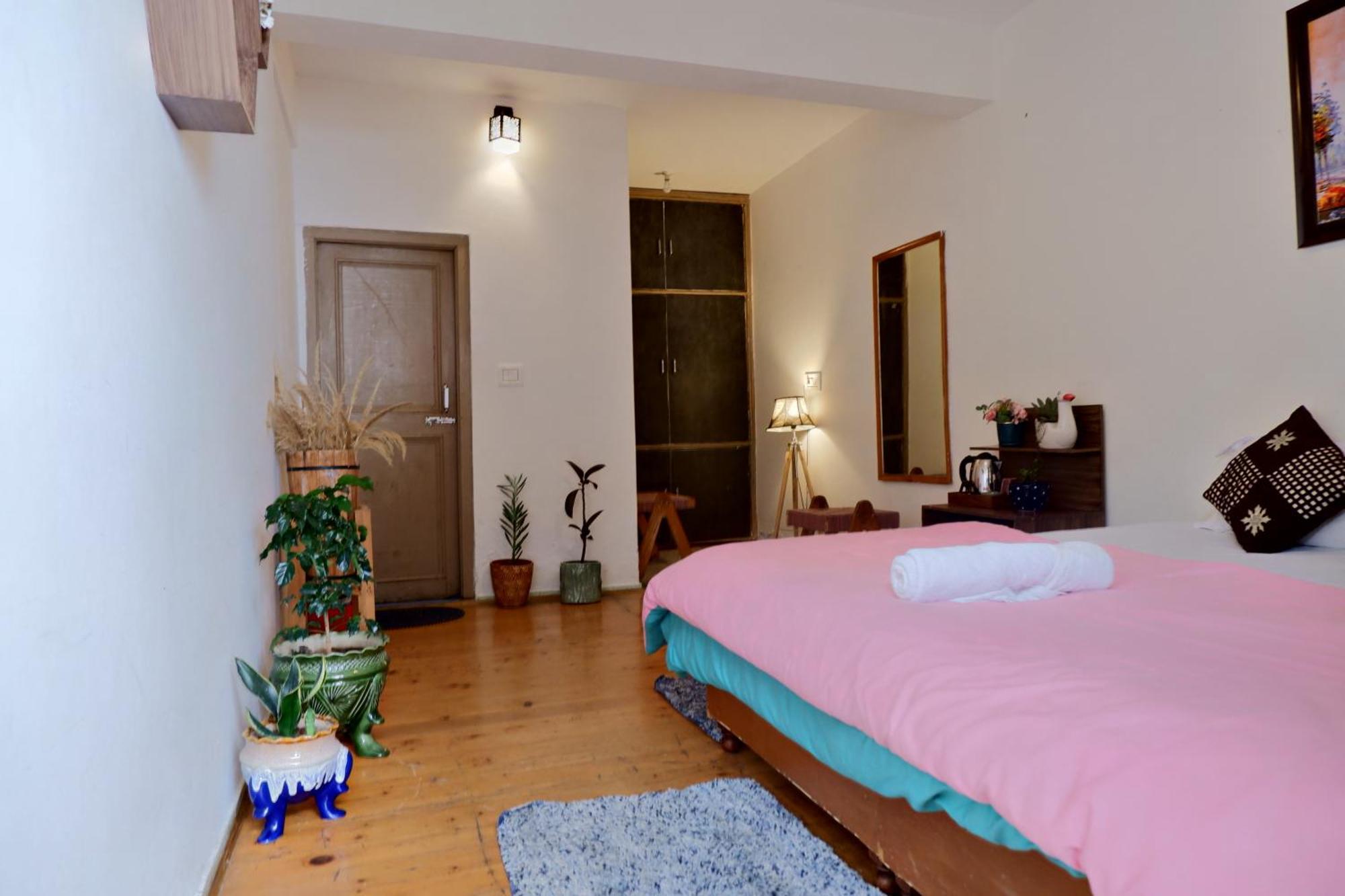 Utopia Hostels Dharamkot Mcleodganj Dharamszala Kültér fotó